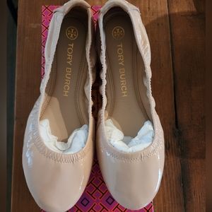 Tory Burch NEW Eddie Ballet Soft Naplak Color Goan Sand Size 8.5M Style 70442